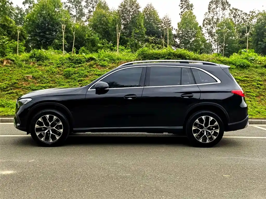 Mercedes-Benz GLC 2025 GLC 260 L 4MATIC