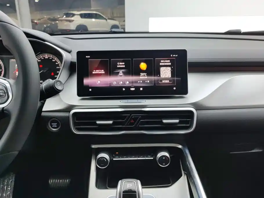 Geely Binyue — миниатюра 13