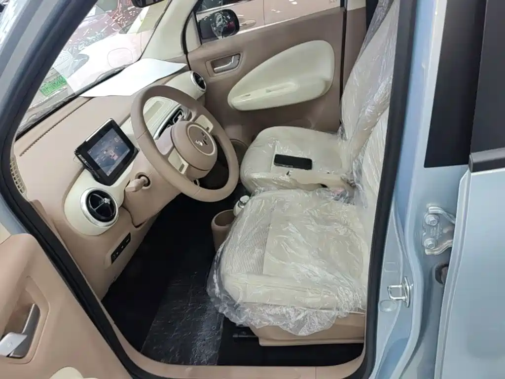Wuling MINIEV — миниатюра 15