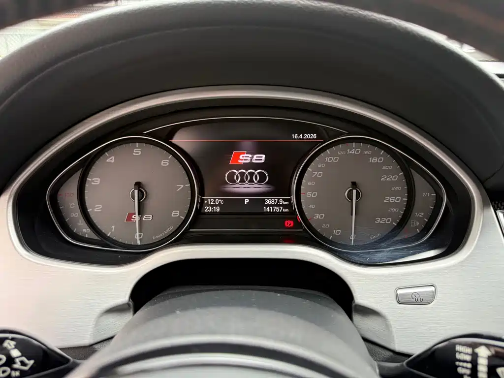 Audi S8 — миниатюра 13
