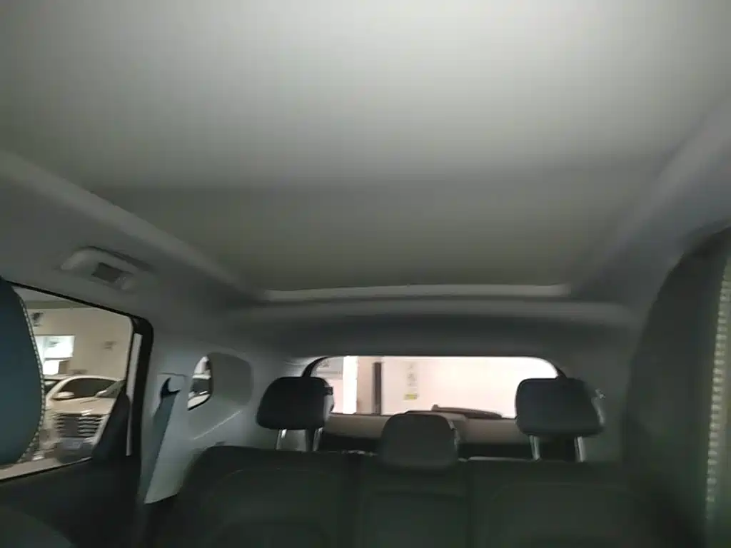 Roewe RX5 — миниатюра 18