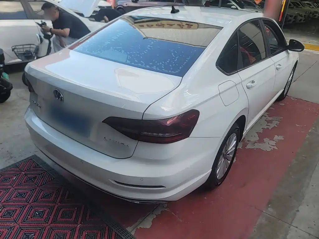 Volkswagen Lavida — миниатюра 7