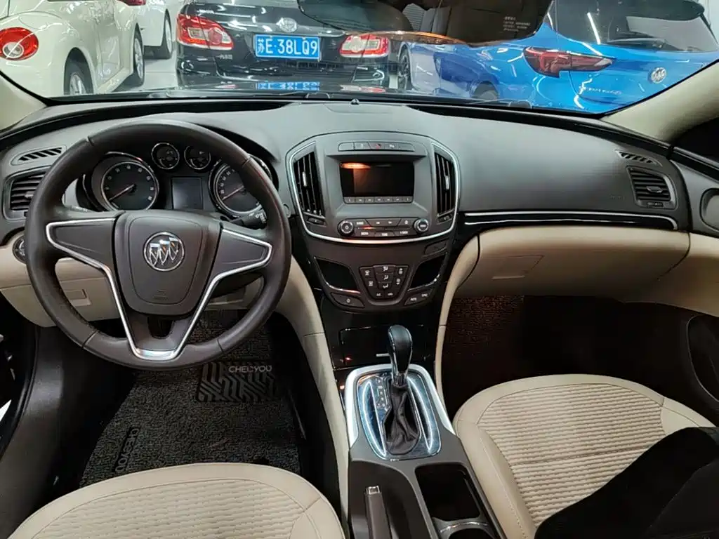 Buick Regal — миниатюра 13