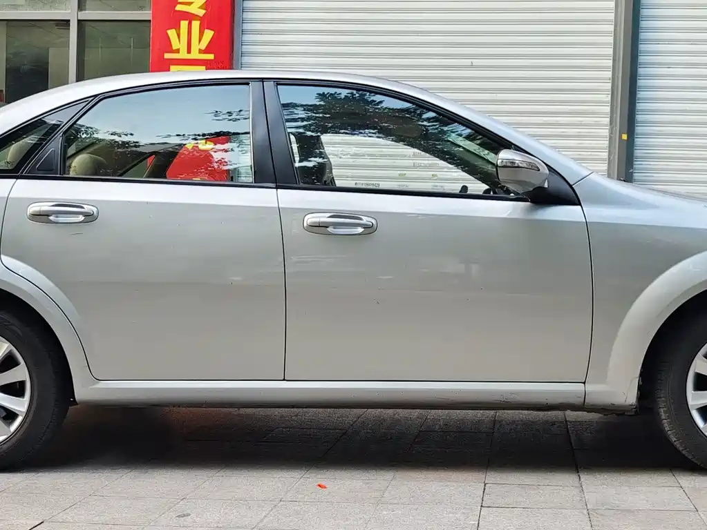 Buick Excelle — миниатюра 3