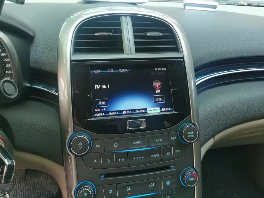Chevrolet Malibu — миниатюра 13
