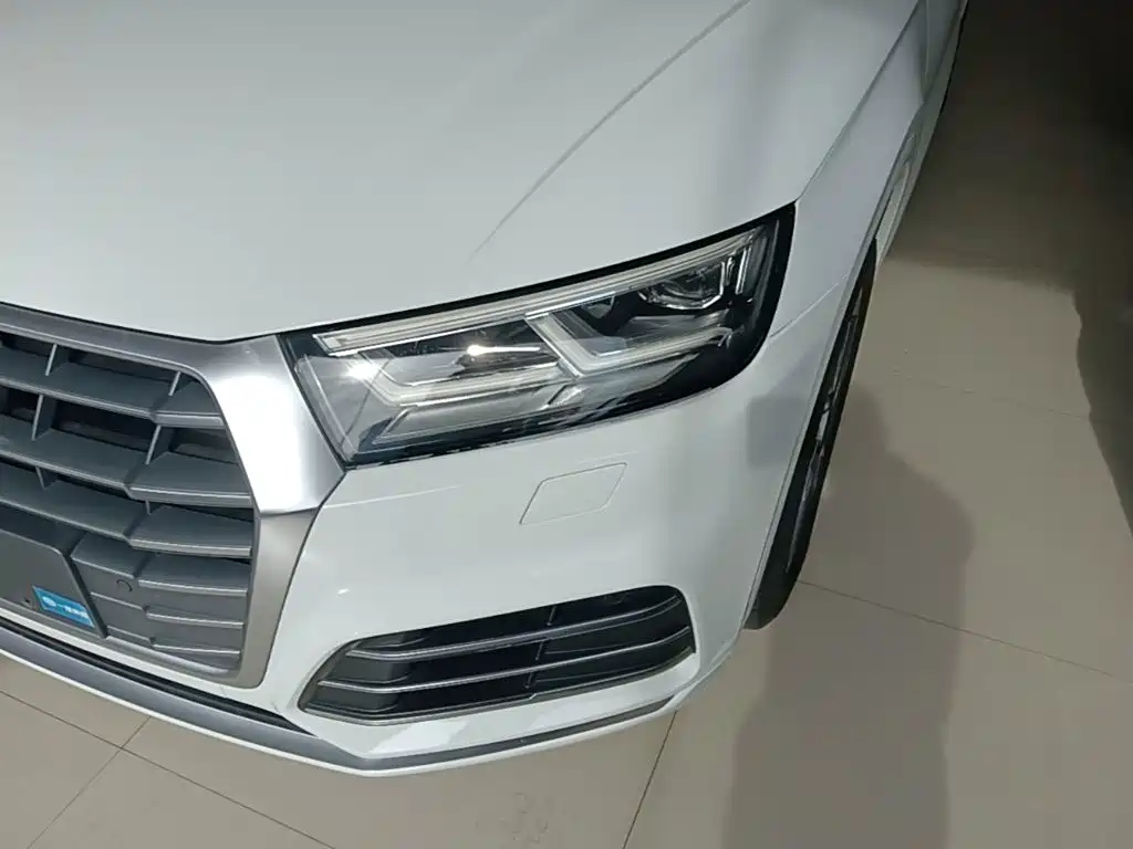 Audi Q5L — миниатюра 24