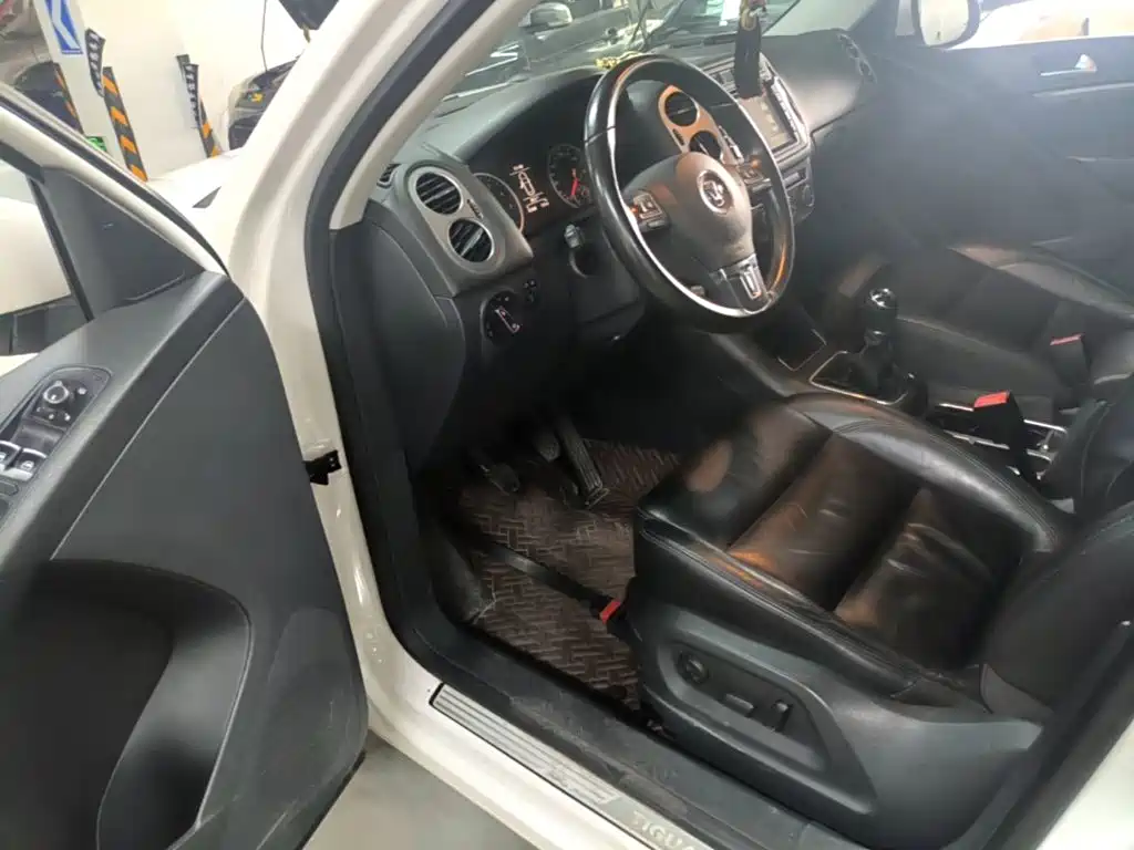 Volkswagen Tiguan — миниатюра 16
