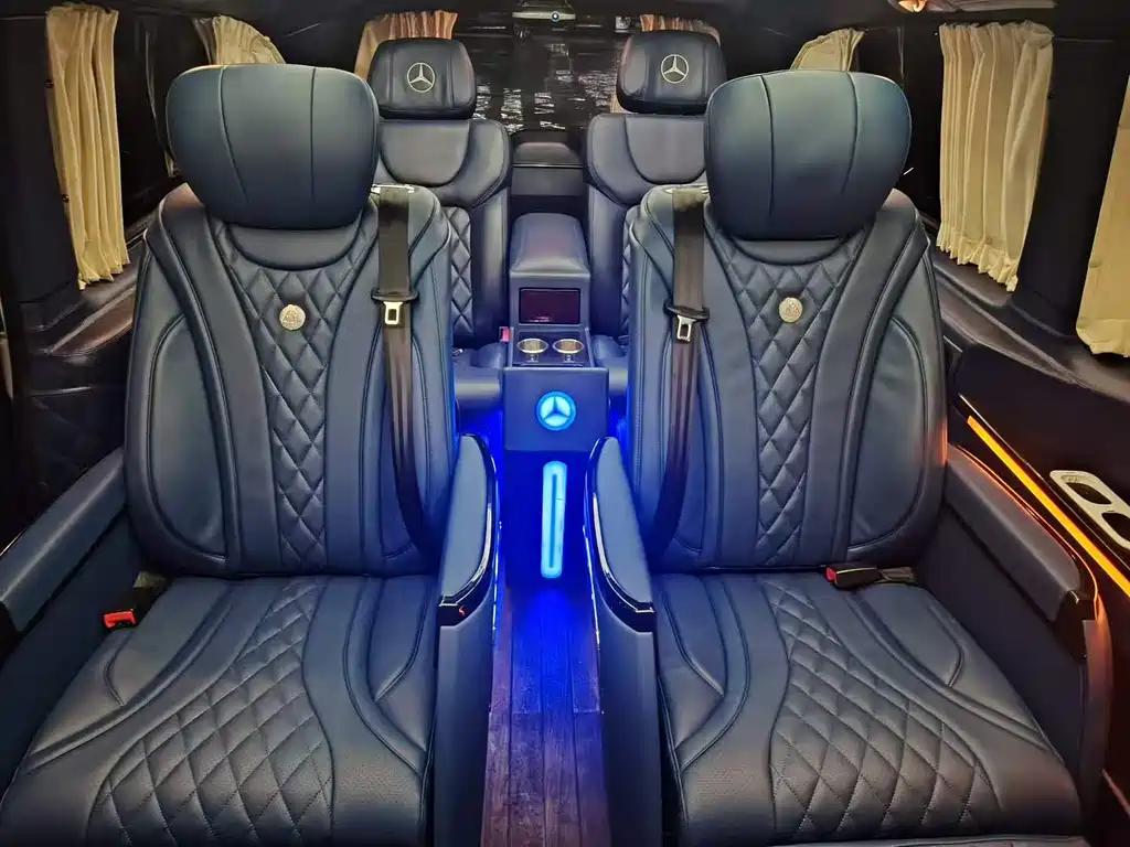 Mercedes-Benz Vito 2016 2.0T Elite 9 мест
