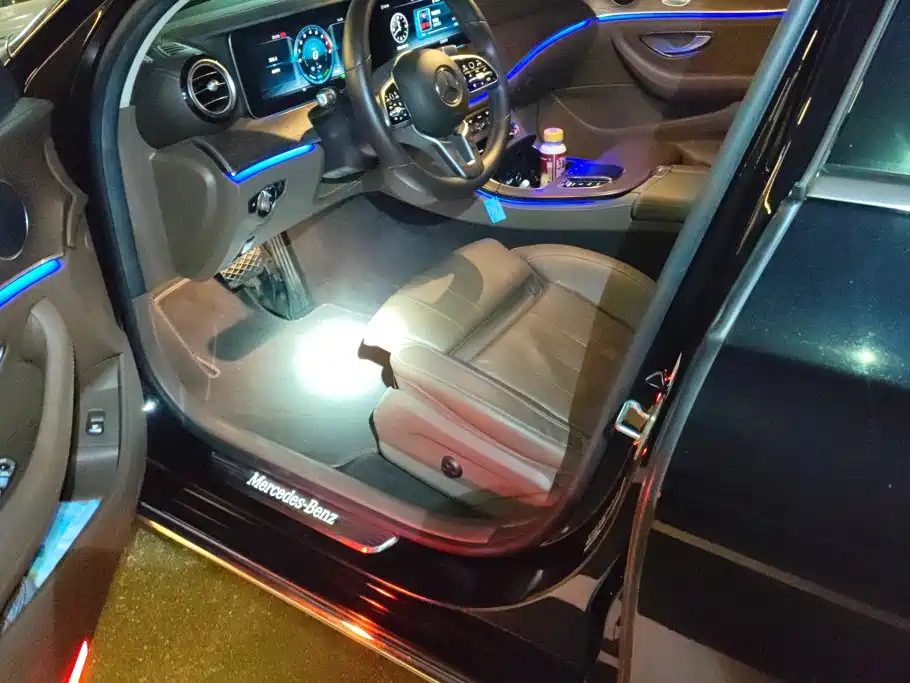 Mercedes-Benz E-Class — миниатюра 9