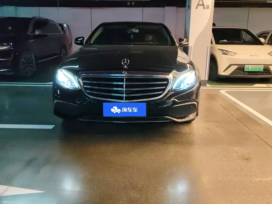 Mercedes-Benz E-Class — миниатюра 2