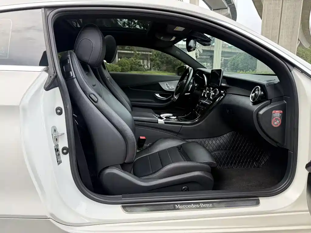 Mercedes-Benz C-Class (Import) — миниатюра 15