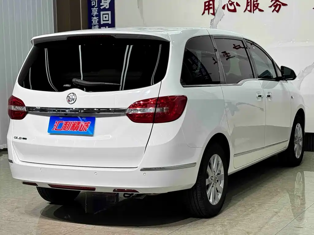 Buick GL8 — миниатюра 6