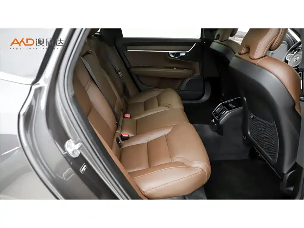Volvo S90 — миниатюра 8