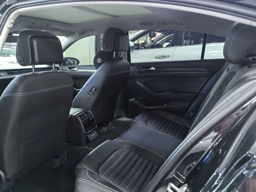 Volkswagen Magotan — миниатюра 8