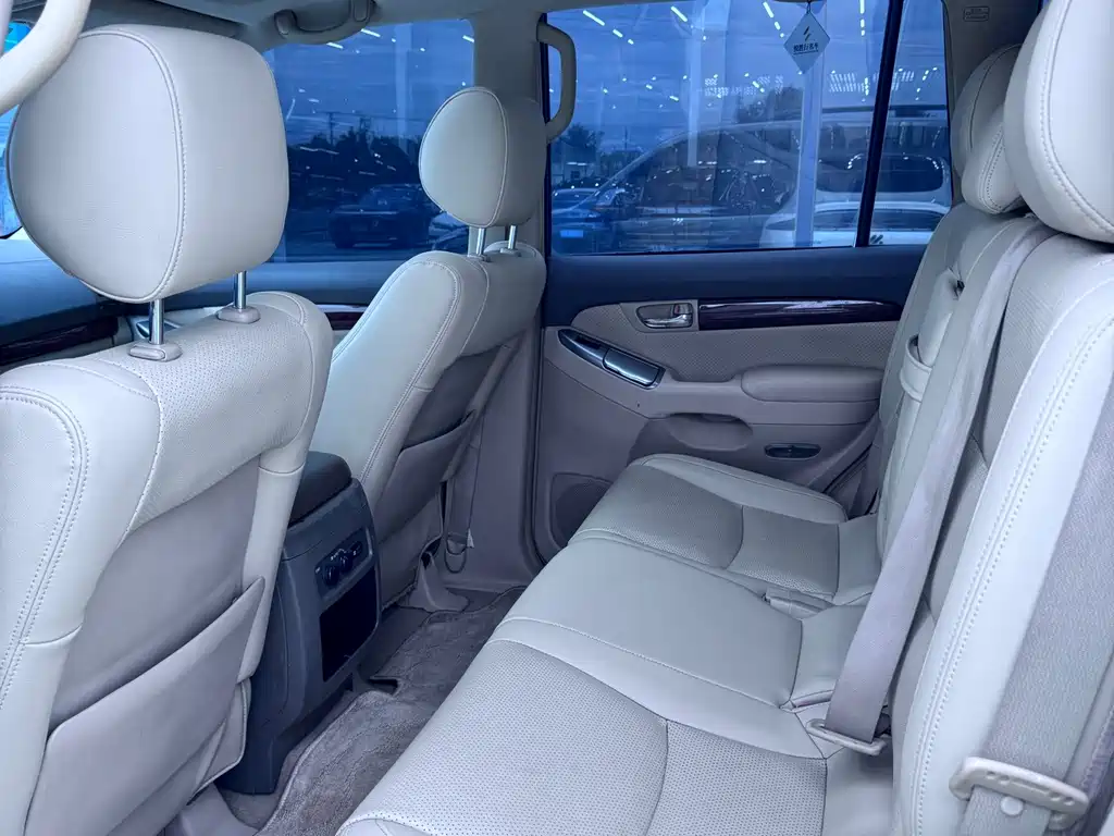 Toyota Prado (Import) — миниатюра 13