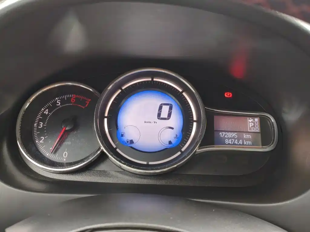 Renault Fluence — миниатюра 12