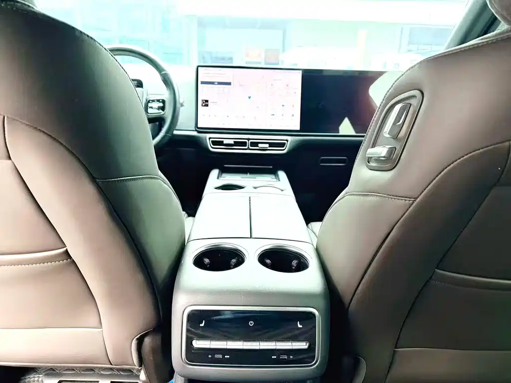 Li Auto L8 2023 Pro