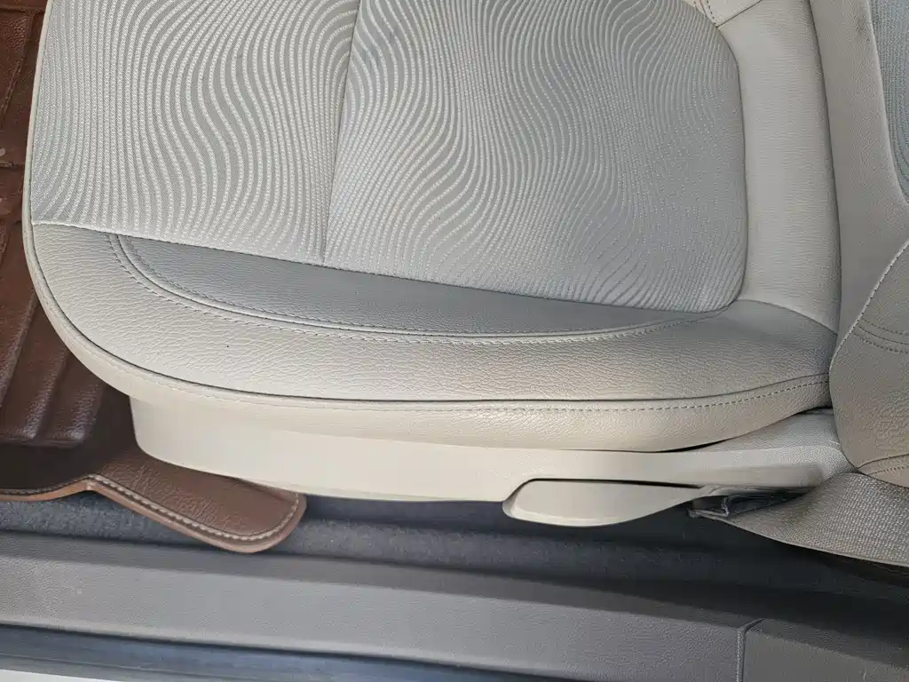 Buick Excelle — миниатюра 6