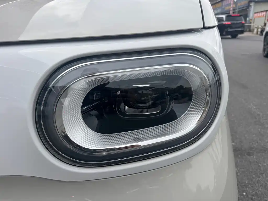 Wuling MINIEV — миниатюра 4