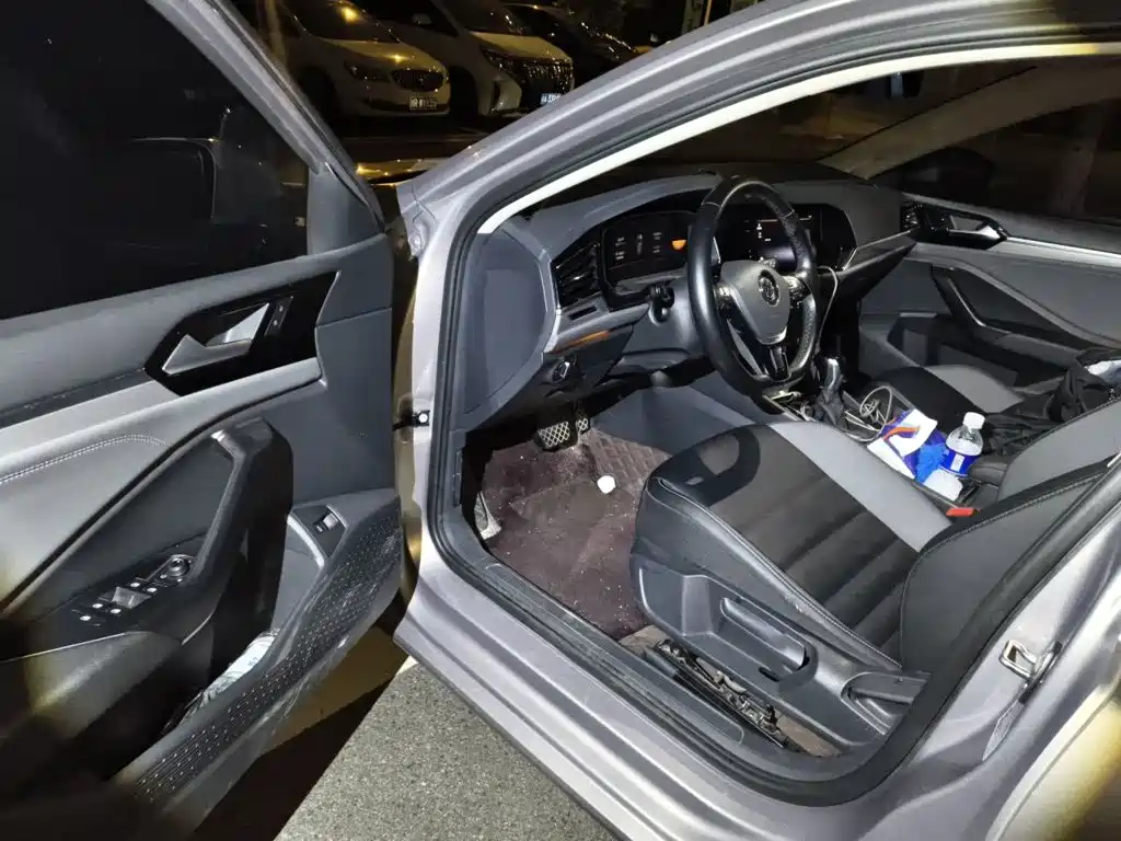 Volkswagen Sagitar — миниатюра 12