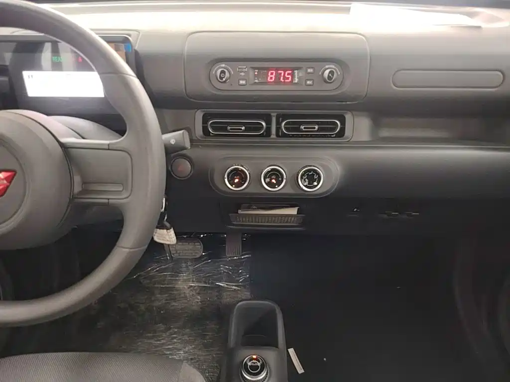 Wuling Zhiguang EV — миниатюра 13