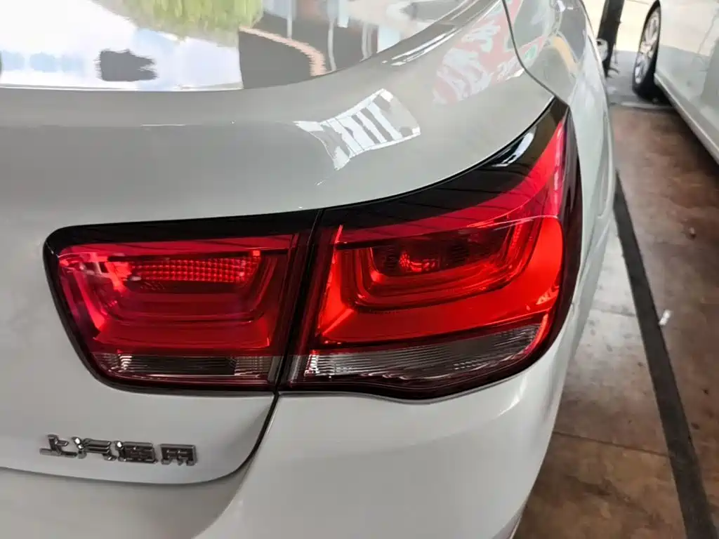Chevrolet Malibu — миниатюра 8
