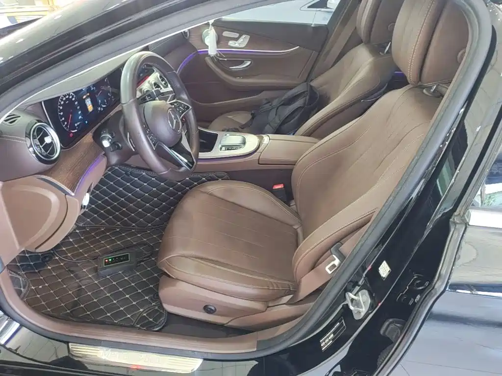 Mercedes-Benz E-Class — миниатюра 15