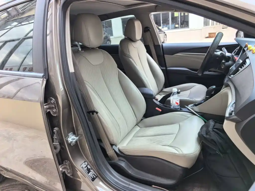 Buick Excelle — миниатюра 25