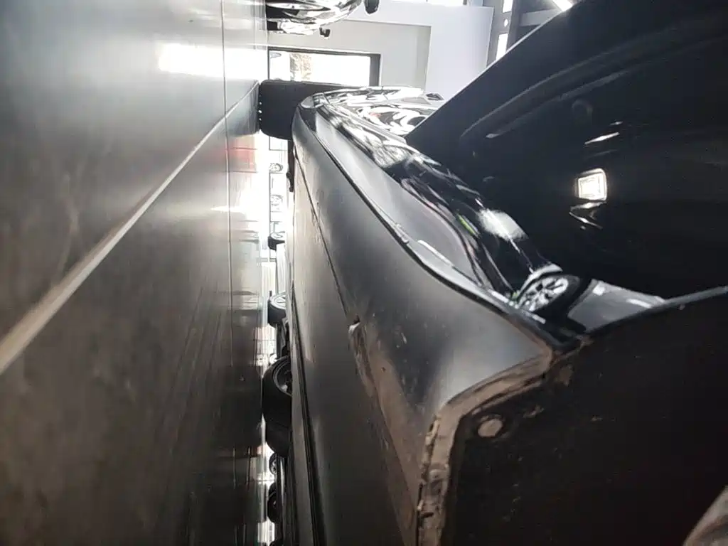 Tesla Model 3 — миниатюра 22