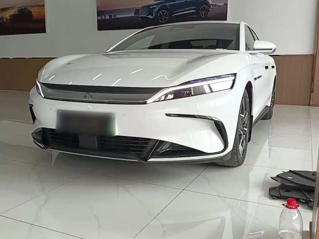 BYD Han — миниатюра 2