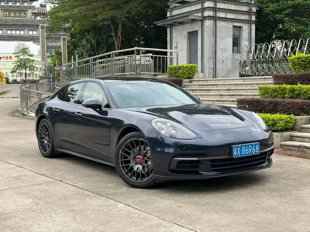 Porsche Panamera — миниатюра 2