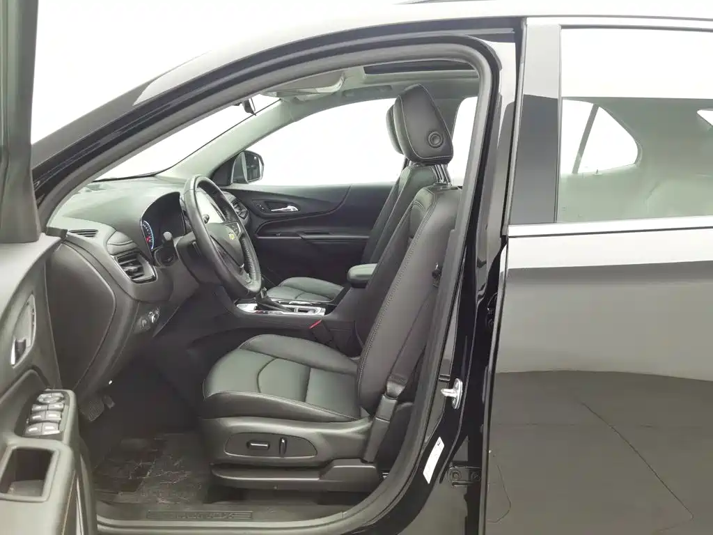Chevrolet Equinox — миниатюра 10
