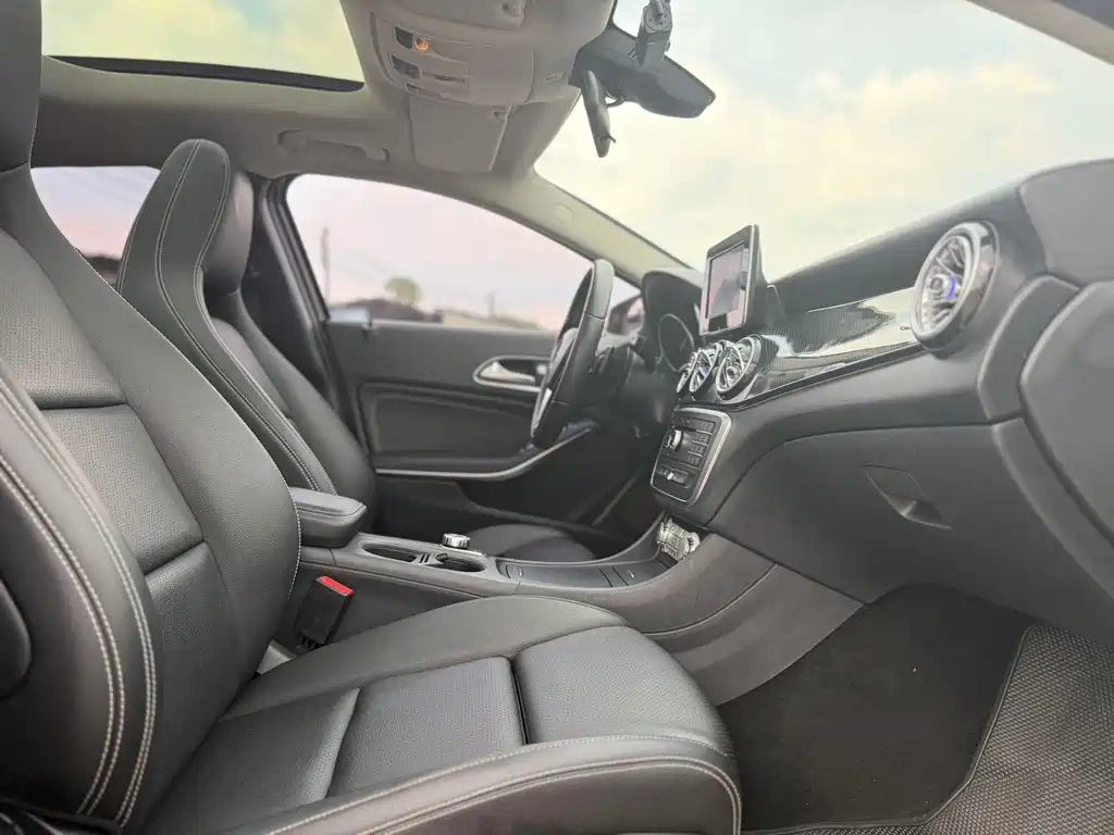 Mercedes-Benz GLA — миниатюра 14