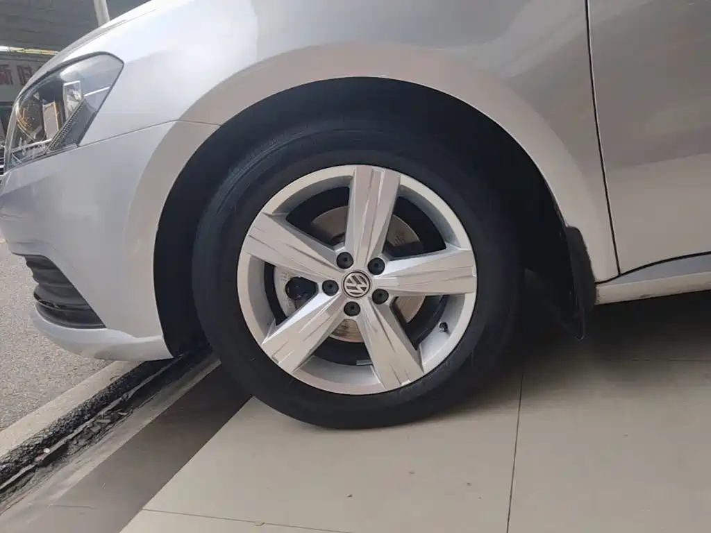 Volkswagen Lavida — миниатюра 23