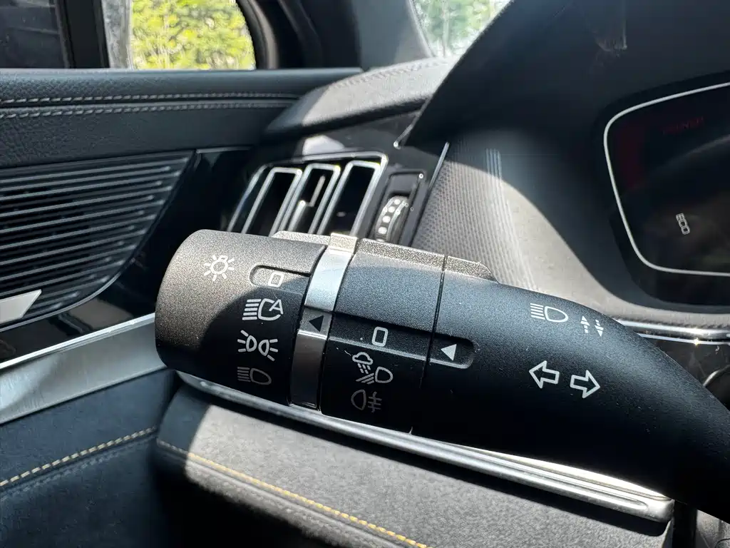 BYD Tang New Energy — миниатюра 17