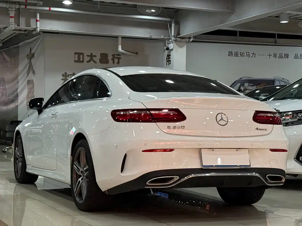 Mercedes-Benz E-Class (Import) — миниатюра 15
