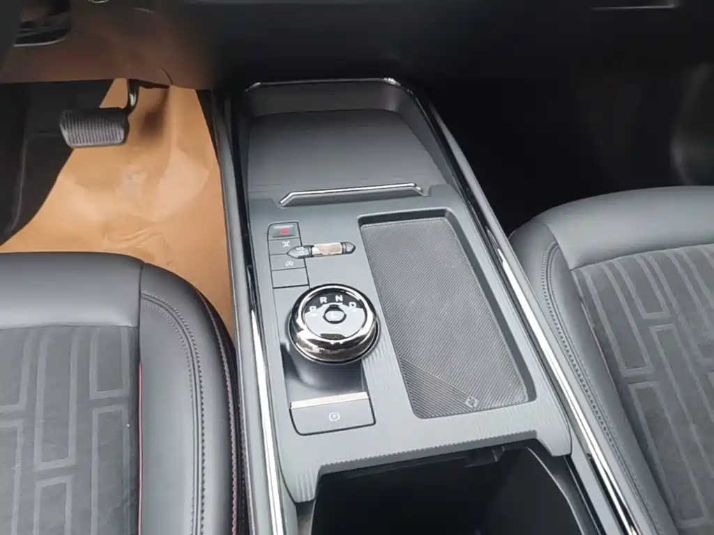 Ford Mondeo — миниатюра 14