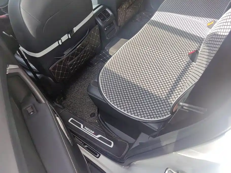 Volkswagen Tiguan L — миниатюра 11