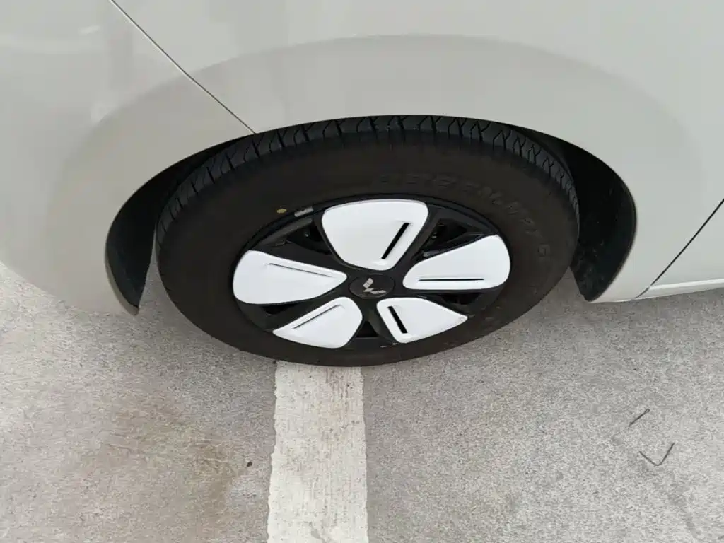 Wuling MINIEV — миниатюра 23