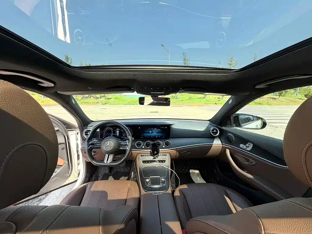 Mercedes-Benz E-Class (Import) — миниатюра 6