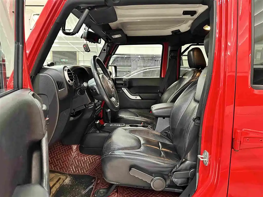 Jeep Wrangler — миниатюра 6