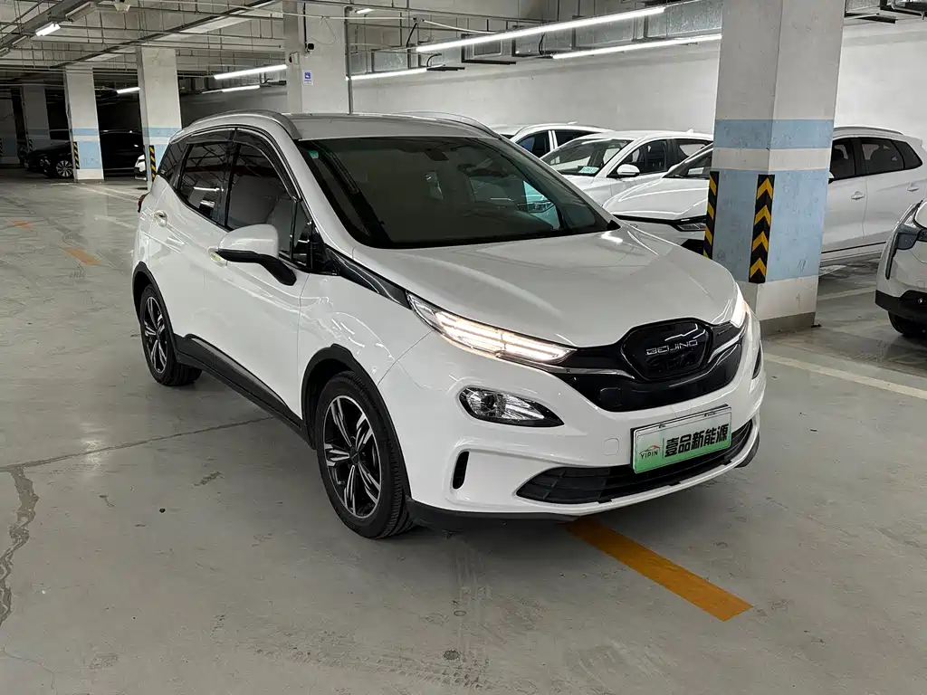 BAIC EX3 — миниатюра 3