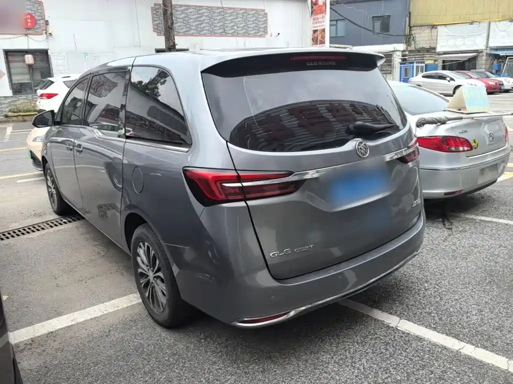 Buick GL8 — миниатюра 5