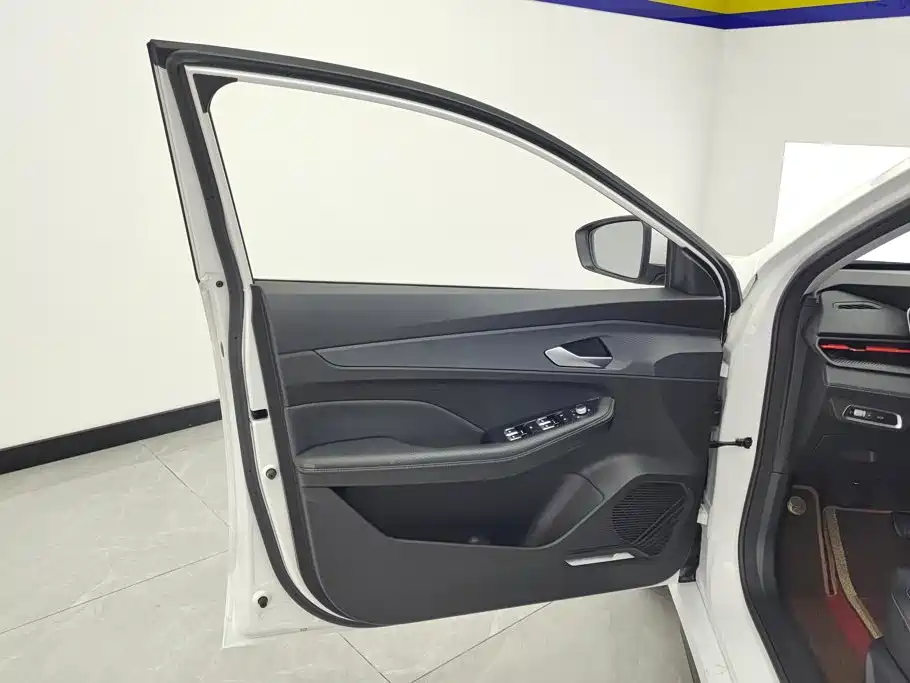 Geely Binrui — миниатюра 7