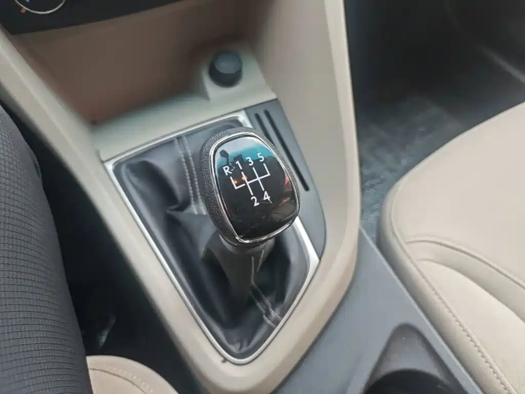 Buick Excelle — миниатюра 14