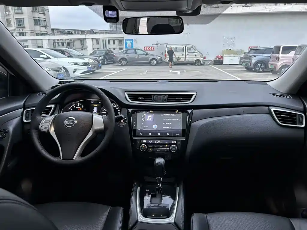 NISSAN QIJUN