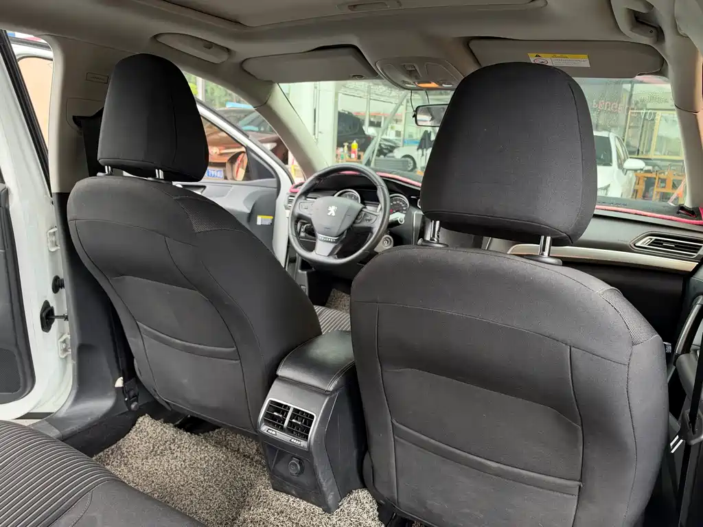 Peugeot 408 — миниатюра 25