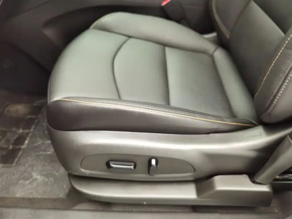 Chevrolet Equinox — миниатюра 20