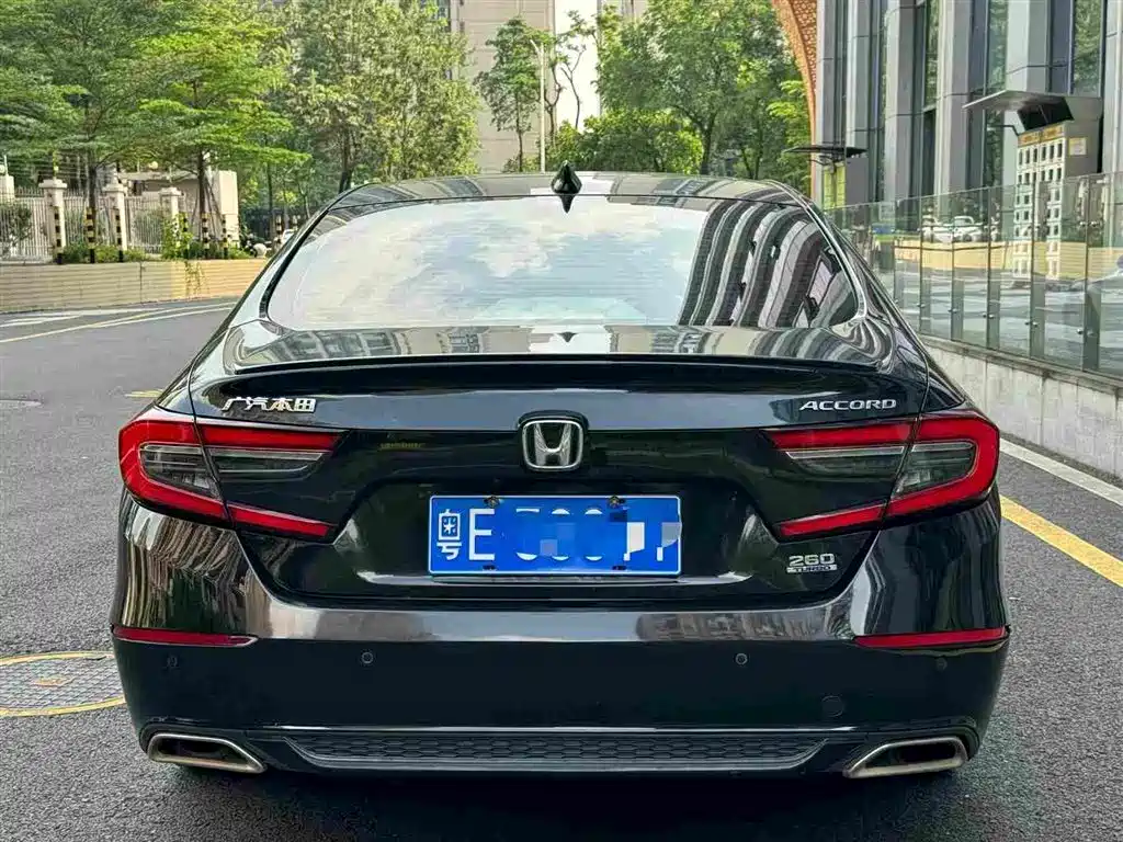 Honda Accord — миниатюра 5