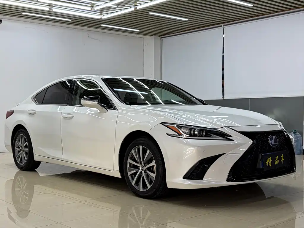 Lexus ES — миниатюра 3